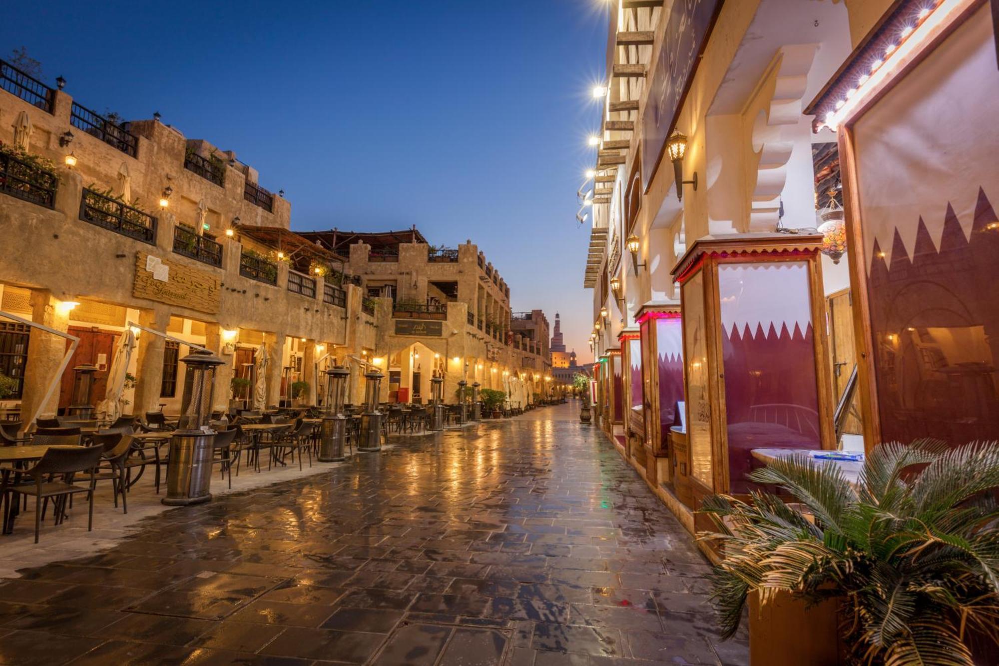 Cayam Hotel Doha Exteriör bild